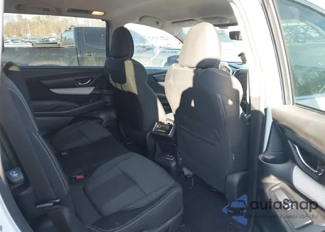 2020 Subaru Ascent Premium из США, поврежденный, VIN 4S4WMACD5L3443813